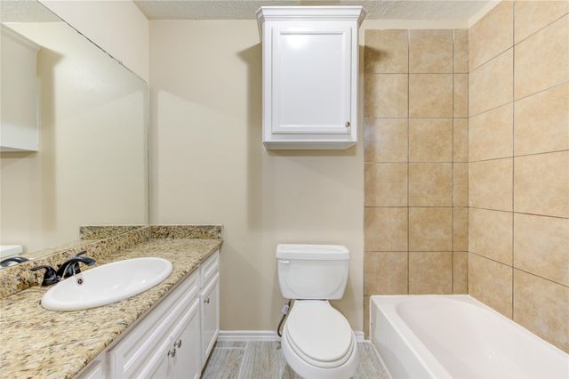 605 Center Street B, Pasadena, TX 77506