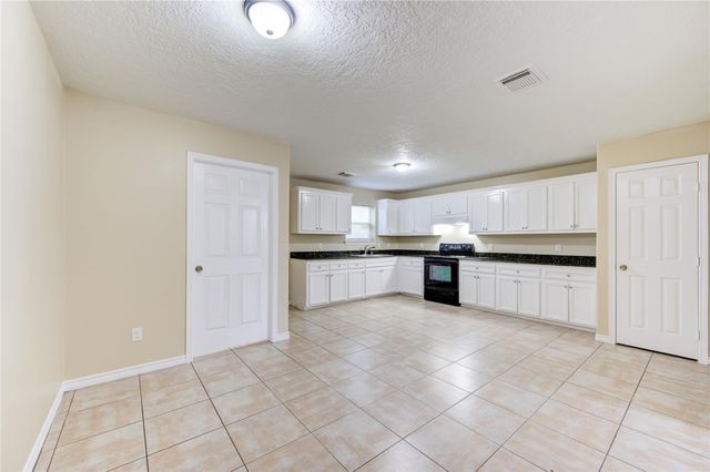 605 Center Street B, Pasadena, TX 77506