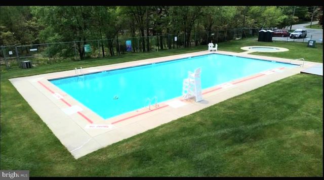 57 BYRON LN, Albrightsville, PA 18210