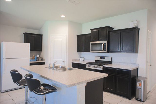 16428 Milwaukee Street, Justin, TX 76247