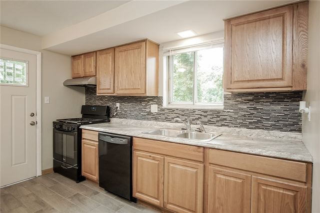 247 Golden Gate Dr, Penn Hills, PA 15147