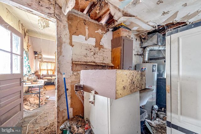 331 COLLINS LN, Maple Shade, NJ 08052