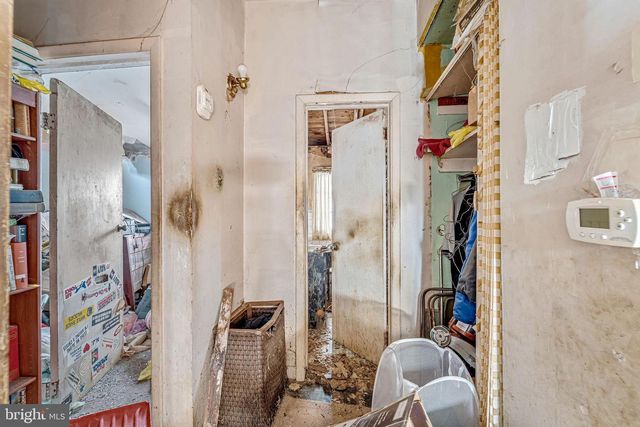 331 COLLINS LN, Maple Shade, NJ 08052