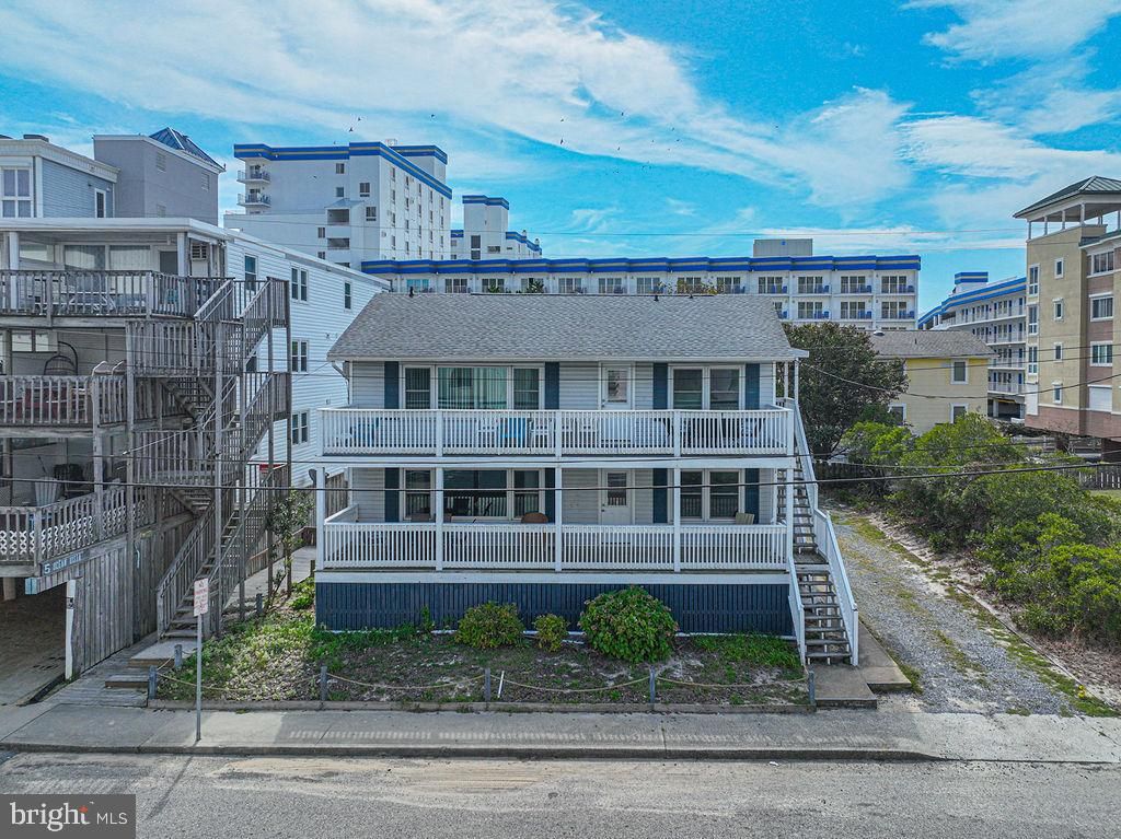 Image 2 of property listing at 7 93RD ST, Ocean City, MD 21842