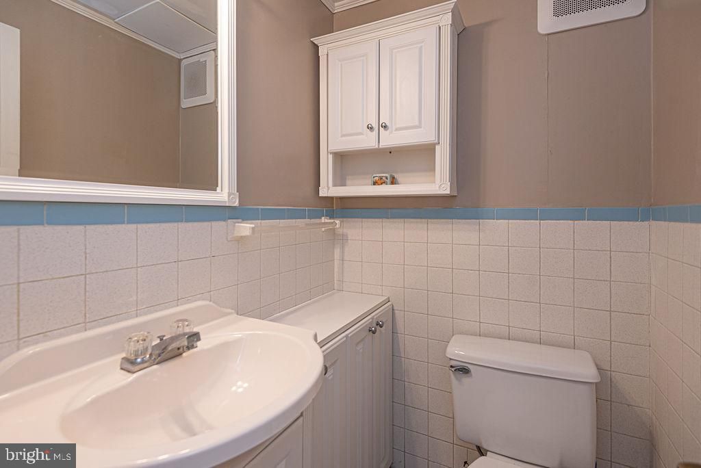 Image 21 of property listing at 7 93RD ST, Ocean City, MD 21842