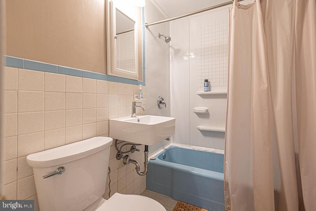 Image 24 of property listing at 7 93RD ST, Ocean City, MD 21842