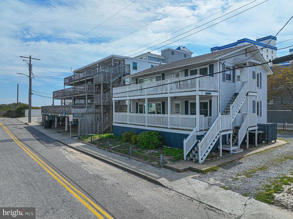 Image 38 of property listing at 7 93RD ST, Ocean City, MD 21842