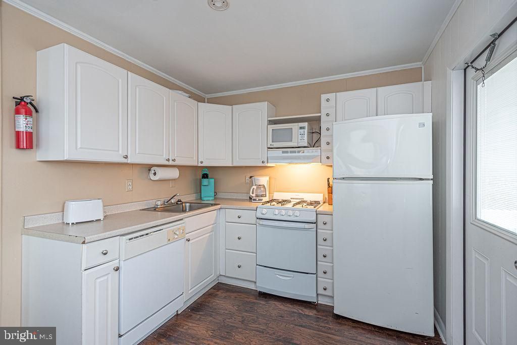 Image 44 of property listing at 7 93RD ST, Ocean City, MD 21842
