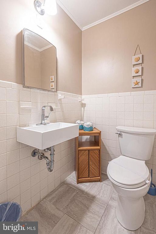 Image 57 of property listing at 7 93RD ST, Ocean City, MD 21842