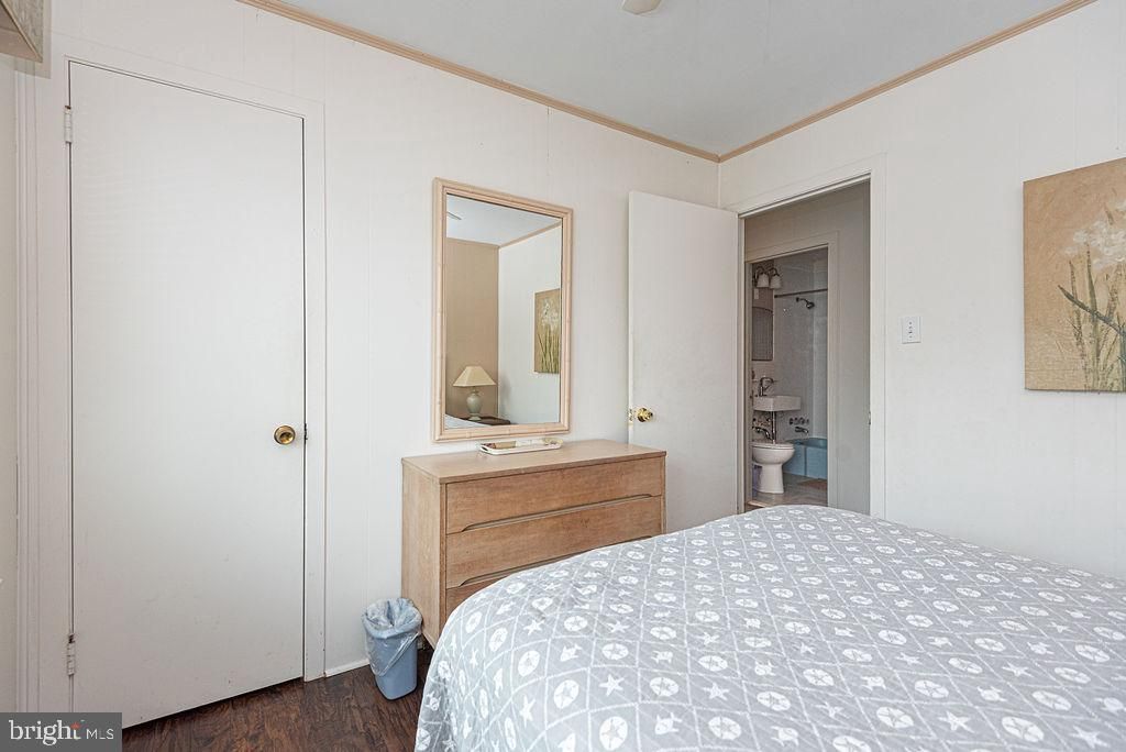 Image 63 of property listing at 7 93RD ST, Ocean City, MD 21842