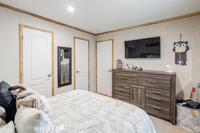 32 Bayshore Mobile Mnr, Hazlet, NJ 07730