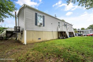 32 Bayshore Mobile Mnr, Hazlet, NJ 07730