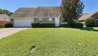 92 Wesley Dr, Jackson, TN 38305