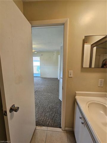 8101 Country RD 201, Fort Myers, FL 33919