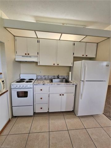 8101 Country RD 201, Fort Myers, FL 33919