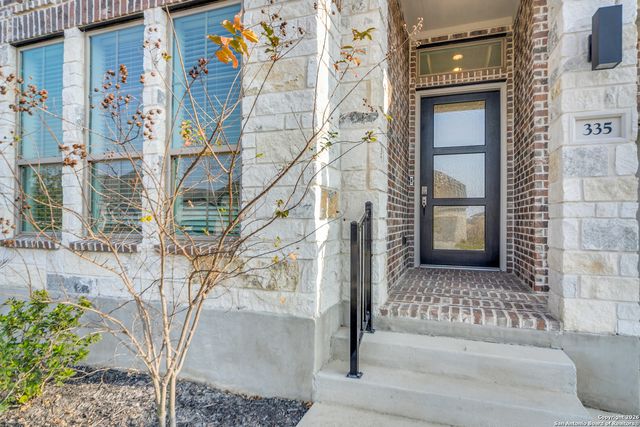 335 Alpine Lakes, New Braunfels, TX 78130