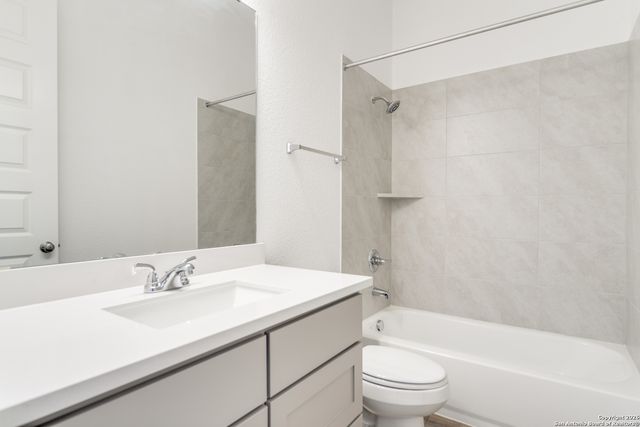 335 Alpine Lakes, New Braunfels, TX 78130