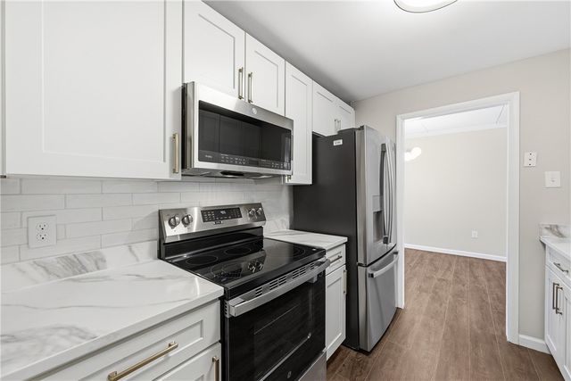 5600 Munhall Rd 309, Squirrel Hill, PA 15217