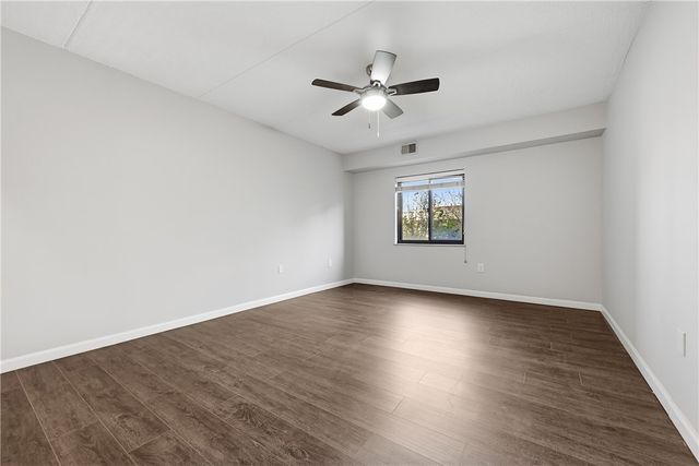 5600 Munhall Rd 309, Squirrel Hill, PA 15217
