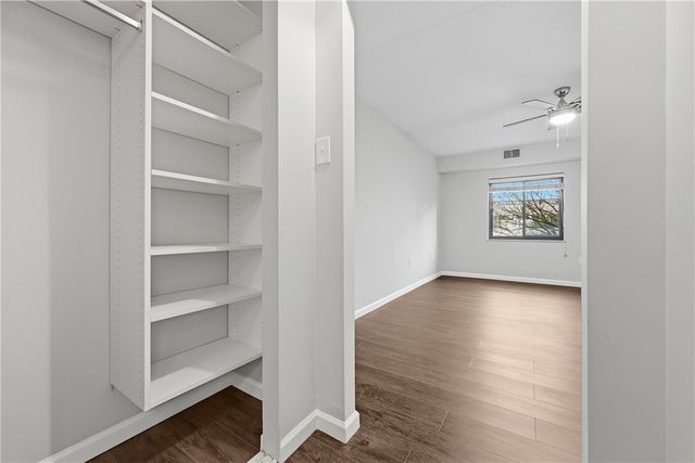 5600 Munhall Rd 309, Squirrel Hill, PA 15217