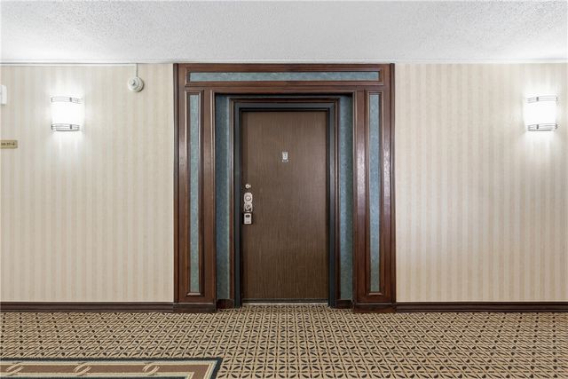 5600 Munhall Rd 309, Squirrel Hill, PA 15217
