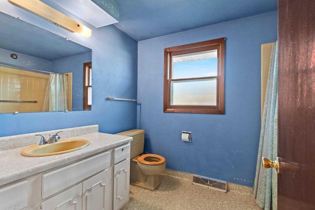 821 5TH STREET, Kewaunee, WI 54216