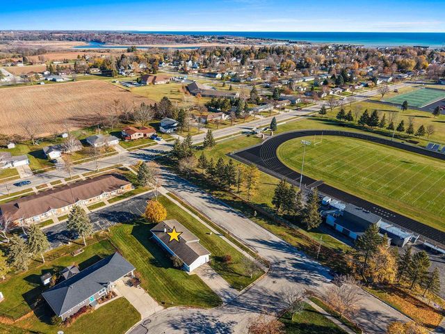 821 5TH STREET, Kewaunee, WI 54216