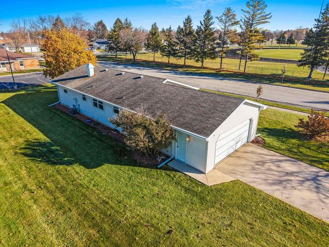 821 5TH STREET, Kewaunee, WI 54216