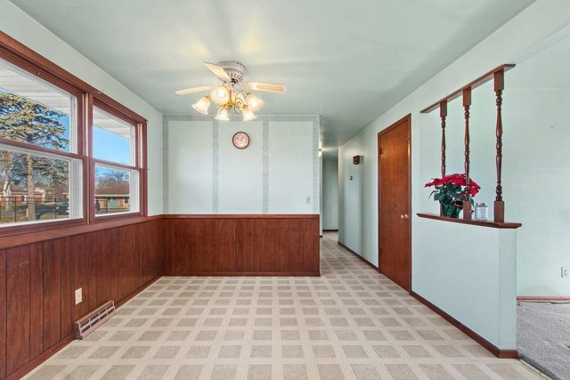 821 5TH STREET, Kewaunee, WI 54216