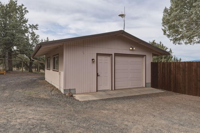 9427 SW Shad Road, Terrebonne, OR 97760