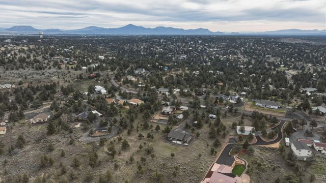 9427 SW Shad Road, Terrebonne, OR 97760