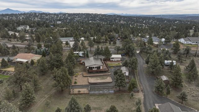 9427 SW Shad Road, Terrebonne, OR 97760