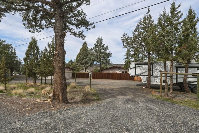 9427 SW Shad Road, Terrebonne, OR 97760