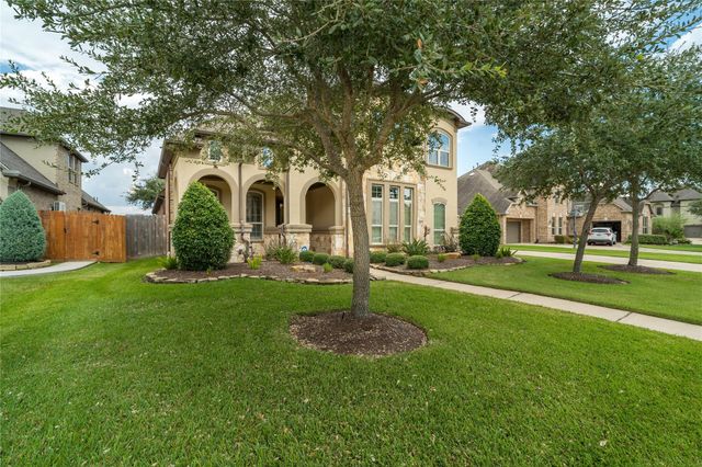 2421 Lake Shadows Lane, Friendswood, TX 77546