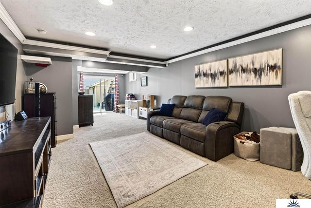 2319 N 167 Avenue, Omaha, NE 68116