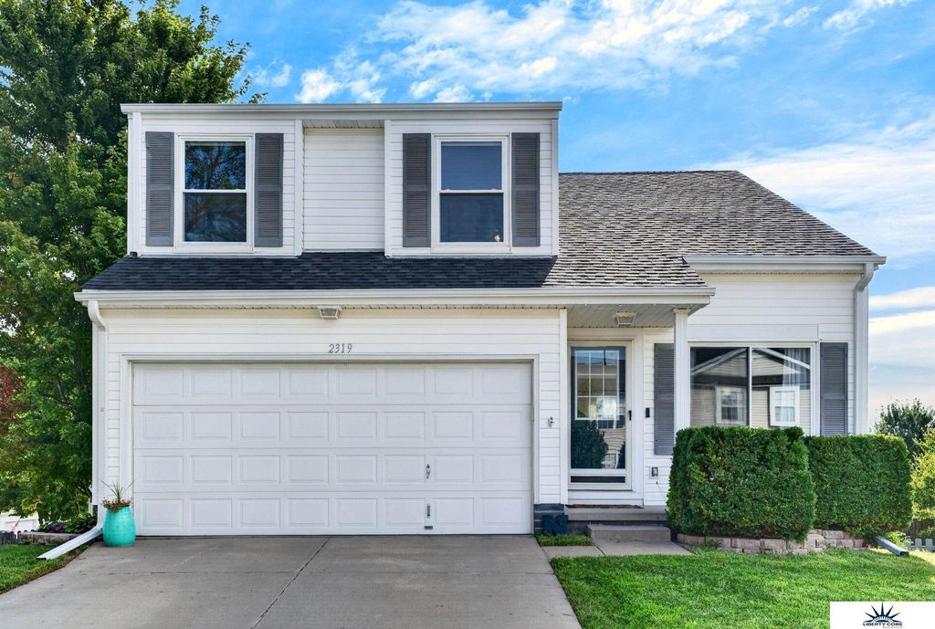 2319 N 167 Avenue, Omaha, NE 68116