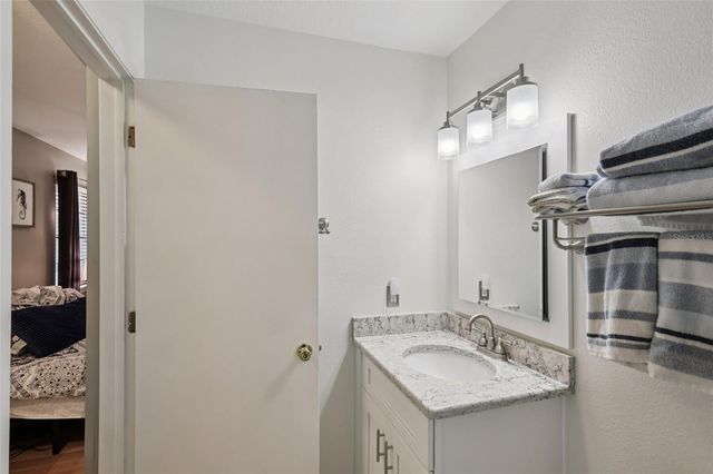 39650 US HIGHWAY 19 HIGHWAY N 135, Tarpon Springs, FL 34689