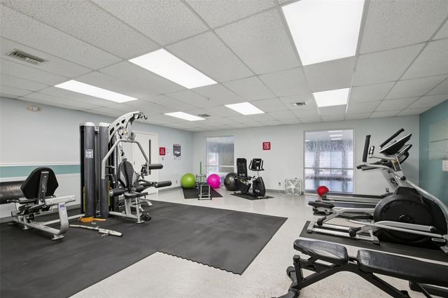 39650 US HIGHWAY 19 HIGHWAY N 135, Tarpon Springs, FL 34689