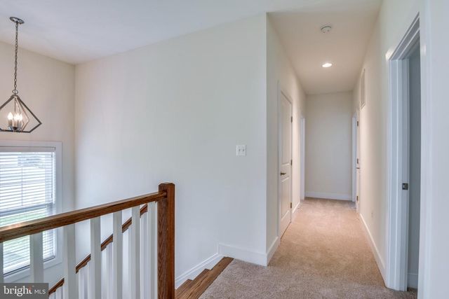 6665 FAYETTE ST, Haymarket, VA 20169