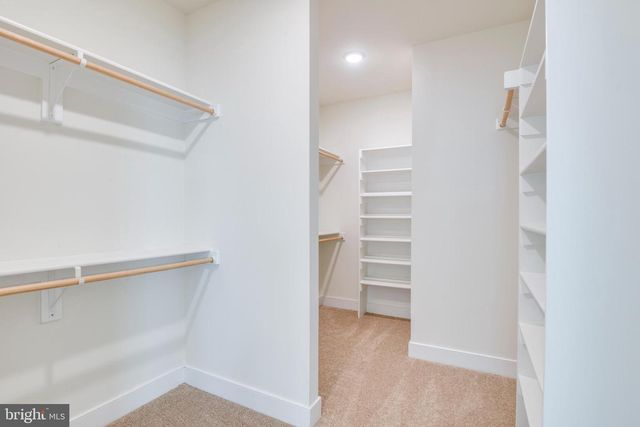 6665 FAYETTE ST, Haymarket, VA 20169