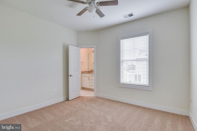 6665 FAYETTE ST, Haymarket, VA 20169