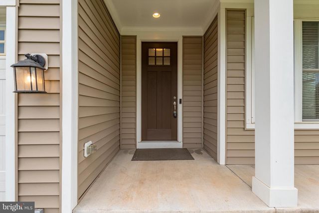 6665 FAYETTE ST, Haymarket, VA 20169