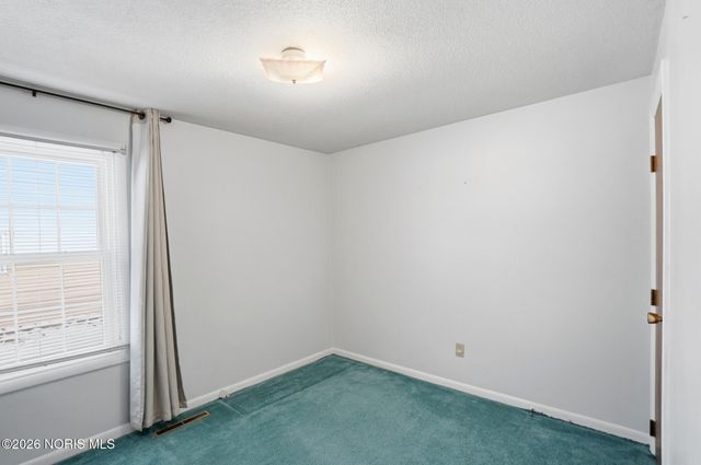 594 Douglas Drive, Wauseon, OH 43567