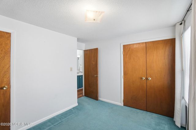 594 Douglas Drive, Wauseon, OH 43567