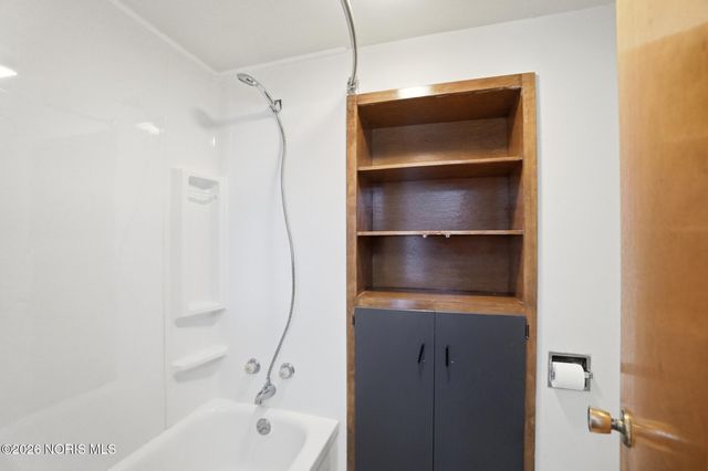 594 Douglas Drive, Wauseon, OH 43567