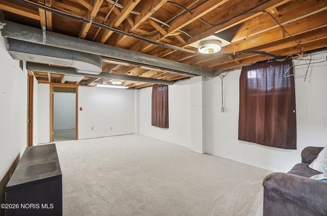 594 Douglas Drive, Wauseon, OH 43567