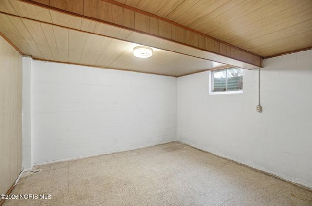 594 Douglas Drive, Wauseon, OH 43567