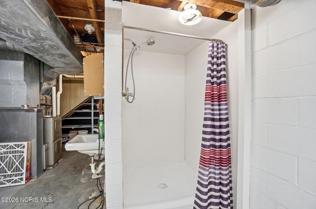 594 Douglas Drive, Wauseon, OH 43567