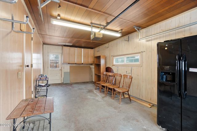 594 Douglas Drive, Wauseon, OH 43567