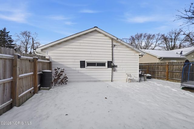 594 Douglas Drive, Wauseon, OH 43567